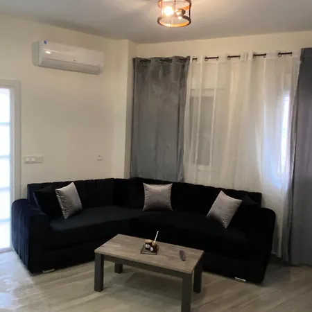 Apartament Garbinet 64 *