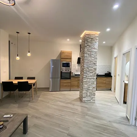 Garbinet 64 Apartment