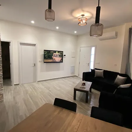 Garbinet 64 Apartment